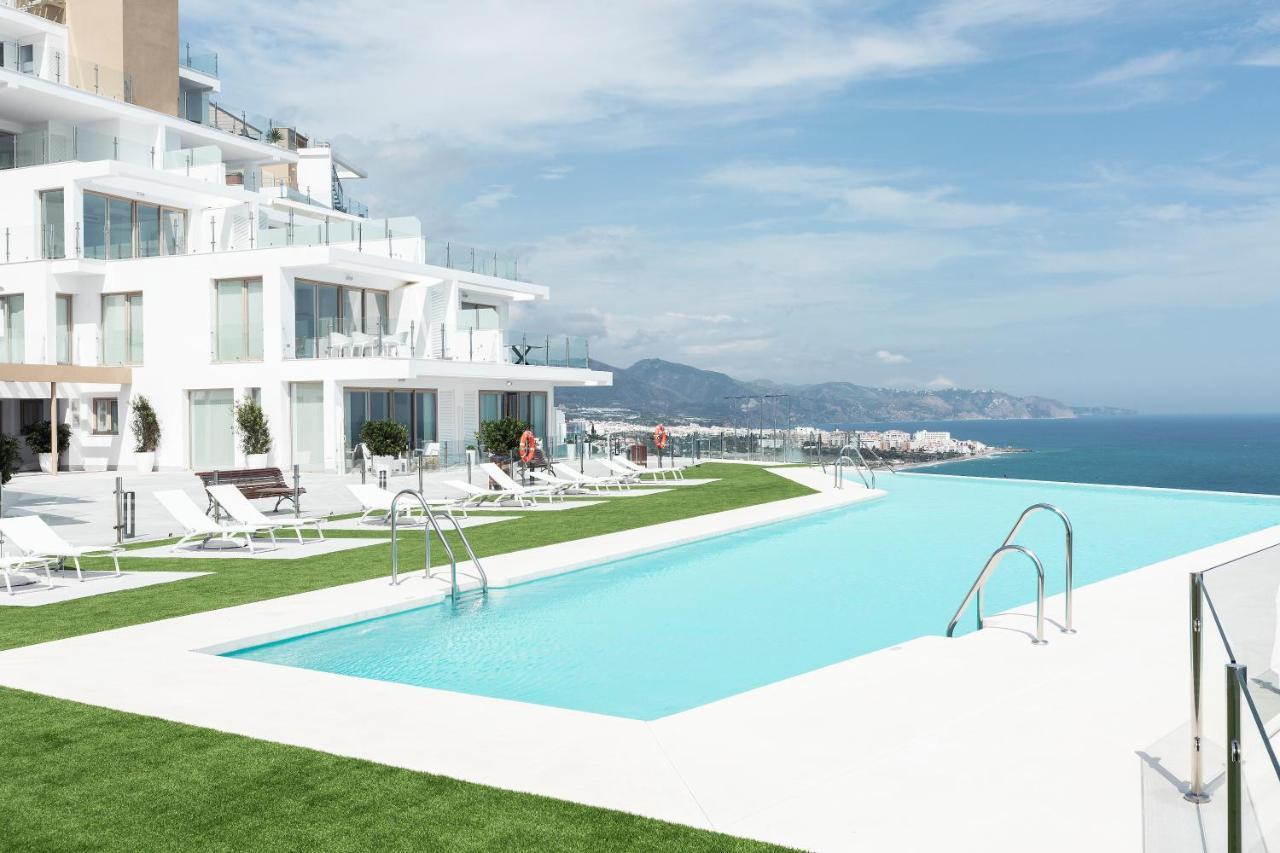 Apartamentos Martalia Nerja ตอร์ร็อกซ์ ภายนอก รูปภาพ